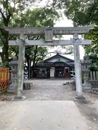 漆部神社の鳥居