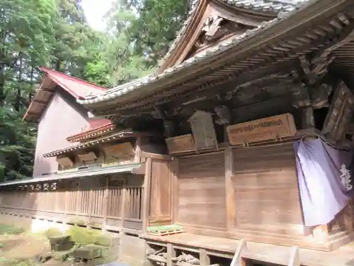 間々田八幡宮の本殿