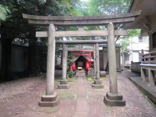 上目黒氷川神社の鳥居