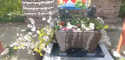 上里菅原神社の手水舎