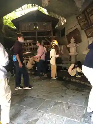 銭洗弁財天宇賀福神社の本殿・本堂