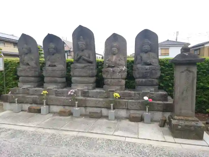 真勝院の{uncategorized: "未分類", other: "その他", undefined: "問題あり", building: "その他建物", grave: "お墓", sacred_gate: "鳥居", guardian: "狛犬", statue: "像", buddha: "仏像", history: "歴史", nature: "自然", garden: "庭園", animal: "動物", pagoda: "塔", temizu: "手水舎", mountain_gate: "山門・神門", sanctuary: "本殿・本堂", subordinate: "末社・摂社", art: "芸術", scenery: "景色", jizo: "地蔵", ema: "絵馬", goshuin: "御朱印", omikuji: "おみくじ", items: "授与品その他", amulet: "お守り", goshuincho: "御朱印帳", eats: "食事", festival: "お祭り", votive_dance: "神楽", shichigosan: "七五三参", wedding: "結婚式", experience: "体験その他", initially: "初詣", around: "周辺", anti_infection: "感染症対策"}