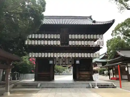 伊豫豆比古命神社の山門・神門