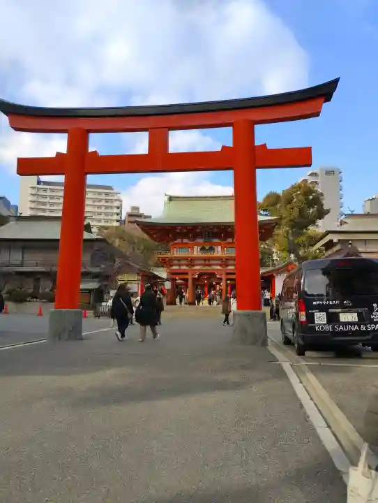 生田神社の{uncategorized: "未分類", other: "その他", undefined: "問題あり", building: "その他建物", grave: "お墓", sacred_gate: "鳥居", guardian: "狛犬", statue: "像", buddha: "仏像", history: "歴史", nature: "自然", garden: "庭園", animal: "動物", pagoda: "塔", temizu: "手水舎", mountain_gate: "山門・神門", sanctuary: "本殿・本堂", subordinate: "末社・摂社", art: "芸術", scenery: "景色", jizo: "地蔵", ema: "絵馬", goshuin: "御朱印", omikuji: "おみくじ", items: "授与品その他", amulet: "お守り", goshuincho: "御朱印帳", eats: "食事", festival: "お祭り", votive_dance: "神楽", shichigosan: "七五三参", wedding: "結婚式", experience: "体験その他", initially: "初詣", around: "周辺", anti_infection: "感染症対策"}