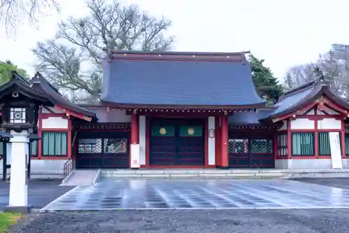 北海道護國神社の山門・神門