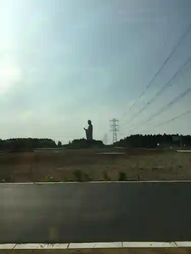 東本願寺本廟 牛久浄苑（牛久大仏）の仏像