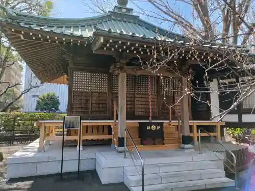 月窓寺の{uncategorized: "未分類", other: "その他", undefined: "問題あり", building: "その他建物", grave: "お墓", sacred_gate: "鳥居", guardian: "狛犬", statue: "像", buddha: "仏像", history: "歴史", nature: "自然", garden: "庭園", animal: "動物", pagoda: "塔", temizu: "手水舎", mountain_gate: "山門・神門", sanctuary: "本殿・本堂", subordinate: "末社・摂社", art: "芸術", scenery: "景色", jizo: "地蔵", ema: "絵馬", goshuin: "御朱印", omikuji: "おみくじ", items: "授与品その他", amulet: "お守り", goshuincho: "御朱印帳", eats: "食事", festival: "お祭り", votive_dance: "神楽", shichigosan: "七五三参", wedding: "結婚式", experience: "体験その他", initially: "初詣", around: "周辺", anti_infection: "感染症対策"}