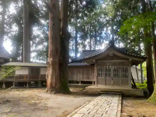 雄山神社中宮祈願殿(富山県)
