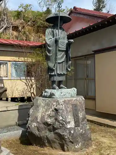 龍福寺の像