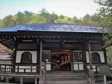 日光山輪王寺別院 温泉寺の本殿・本堂