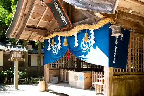 若宮八幡宮の本殿