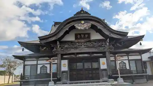 崇賢寺の本殿