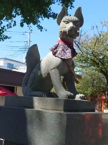 塚越稲荷神社の狛犬