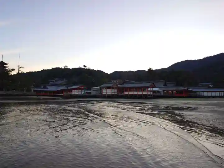 厳島神社(広島県)