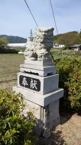 立志神社の{uncategorized: "未分類", other: "その他", undefined: "問題あり", building: "その他建物", grave: "お墓", sacred_gate: "鳥居", guardian: "狛犬", statue: "像", buddha: "仏像", history: "歴史", nature: "自然", garden: "庭園", animal: "動物", pagoda: "塔", temizu: "手水舎", mountain_gate: "山門・神門", sanctuary: "本殿・本堂", subordinate: "末社・摂社", art: "芸術", scenery: "景色", jizo: "地蔵", ema: "絵馬", goshuin: "御朱印", omikuji: "おみくじ", items: "授与品その他", amulet: "お守り", goshuincho: "御朱印帳", eats: "食事", festival: "お祭り", votive_dance: "神楽", shichigosan: "七五三参", wedding: "結婚式", experience: "体験その他", initially: "初詣", around: "周辺", anti_infection: "感染症対策"}