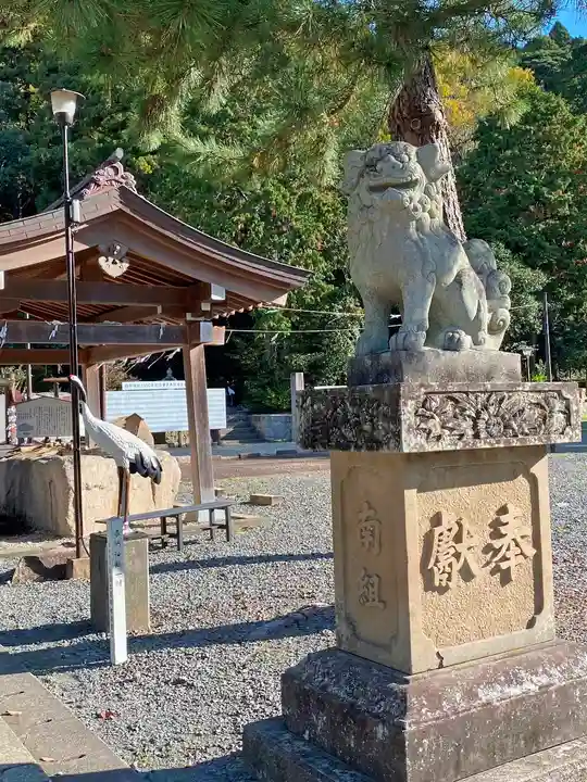 石見国一宮 物部神社の狛犬