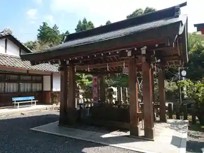 敢國神社の手水舎