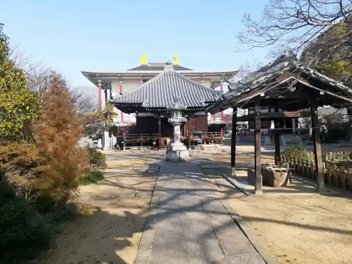 大聖勝軍寺の{uncategorized: "未分類", other: "その他", undefined: "問題あり", building: "その他建物", grave: "お墓", sacred_gate: "鳥居", guardian: "狛犬", statue: "像", buddha: "仏像", history: "歴史", nature: "自然", garden: "庭園", animal: "動物", pagoda: "塔", temizu: "手水舎", mountain_gate: "山門・神門", sanctuary: "本殿・本堂", subordinate: "末社・摂社", art: "芸術", scenery: "景色", jizo: "地蔵", ema: "絵馬", goshuin: "御朱印", omikuji: "おみくじ", items: "授与品その他", amulet: "お守り", goshuincho: "御朱印帳", eats: "食事", festival: "お祭り", votive_dance: "神楽", shichigosan: "七五三参", wedding: "結婚式", experience: "体験その他", initially: "初詣", around: "周辺", anti_infection: "感染症対策"}