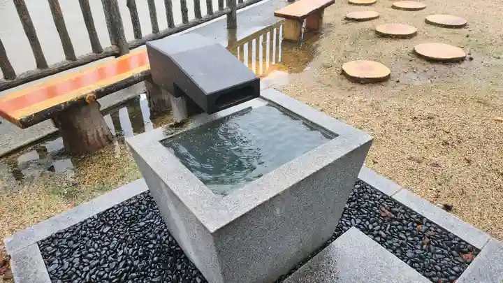 板倉神社の手水舎