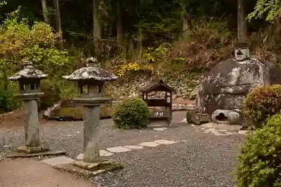 諏訪大社下社春宮(長野県)