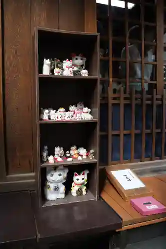 三光稲荷神社の狛犬