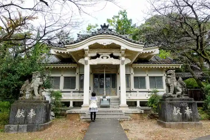 金生山神社の本殿・本堂