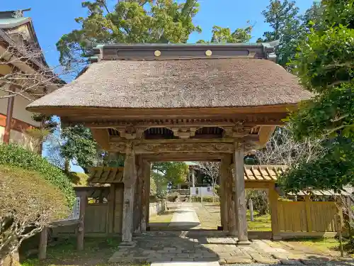 清澄寺の山門