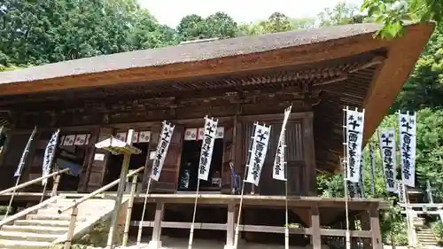 杉本寺の本殿