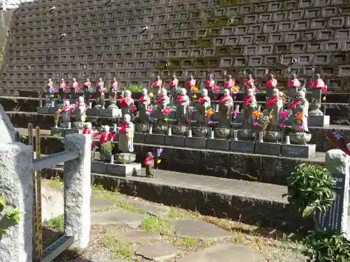 八幡山観音寺の地蔵