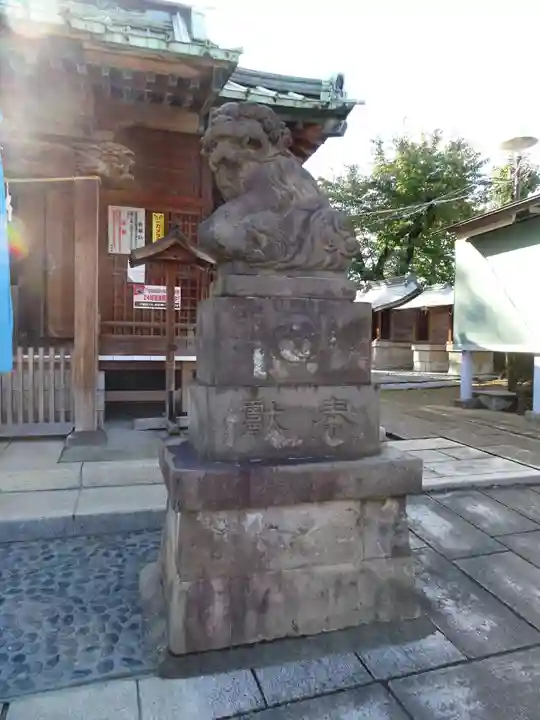 諏訪神社の狛犬