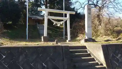 八幡神社の鳥居