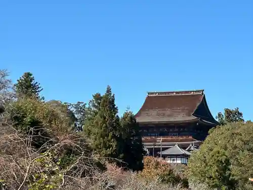 金峯山寺の本殿・本堂