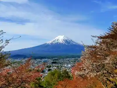 新倉富士浅間神社(山梨県)
