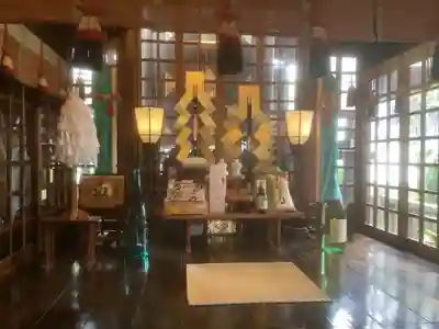 三輪神社の本殿・本堂