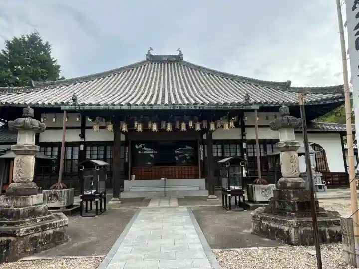 八事山 興正寺の本殿・本堂