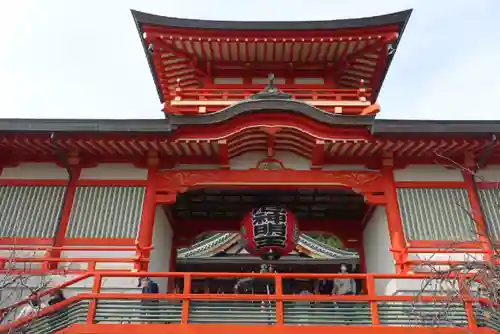 門戸厄神東光寺の山門