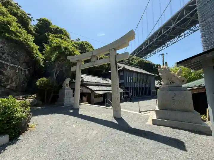 和布刈神社の{uncategorized: "未分類", other: "その他", undefined: "問題あり", building: "その他建物", grave: "お墓", sacred_gate: "鳥居", guardian: "狛犬", statue: "像", buddha: "仏像", history: "歴史", nature: "自然", garden: "庭園", animal: "動物", pagoda: "塔", temizu: "手水舎", mountain_gate: "山門・神門", sanctuary: "本殿・本堂", subordinate: "末社・摂社", art: "芸術", scenery: "景色", jizo: "地蔵", ema: "絵馬", goshuin: "御朱印", omikuji: "おみくじ", items: "授与品その他", amulet: "お守り", goshuincho: "御朱印帳", eats: "食事", festival: "お祭り", votive_dance: "神楽", shichigosan: "七五三参", wedding: "結婚式", experience: "体験その他", initially: "初詣", around: "周辺", anti_infection: "感染症対策"}