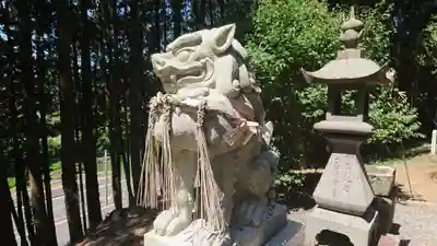 月讀神社の狛犬