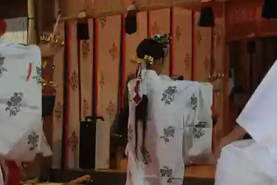 滑川神社 - 仕事と子どもの守り神の神楽