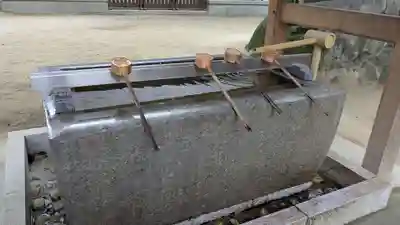 荒熊白髭稲荷神社の手水舎