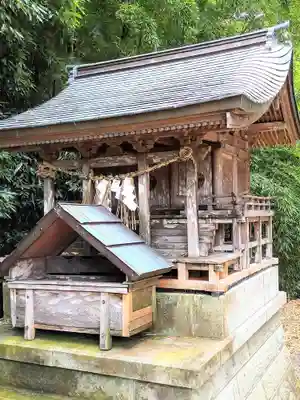館腰神社の末社・摂社