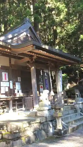 九頭龍神社の本殿・本堂