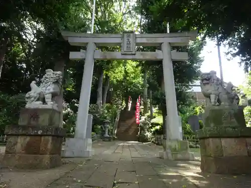 弥生神社の鳥居