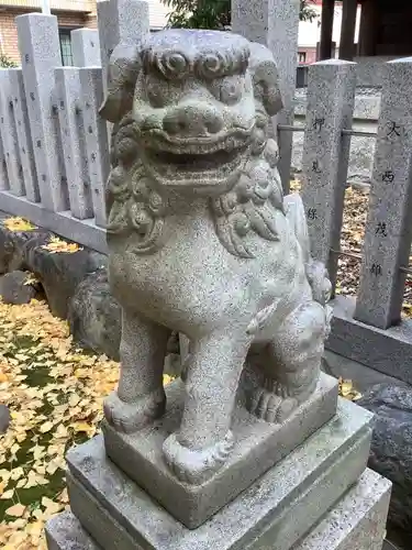 八王子神社　春日神社の狛犬