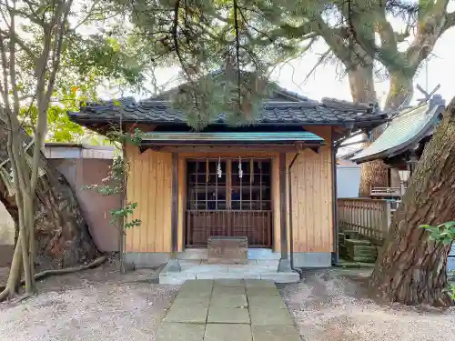 賣布神社の末社