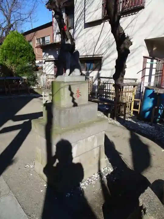 重幸稲荷神社の狛犬