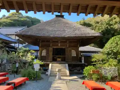 円覚寺の{uncategorized: "未分類", other: "その他", undefined: "問題あり", building: "その他建物", grave: "お墓", sacred_gate: "鳥居", guardian: "狛犬", statue: "像", buddha: "仏像", history: "歴史", nature: "自然", garden: "庭園", animal: "動物", pagoda: "塔", temizu: "手水舎", mountain_gate: "山門・神門", sanctuary: "本殿・本堂", subordinate: "末社・摂社", art: "芸術", scenery: "景色", jizo: "地蔵", ema: "絵馬", goshuin: "御朱印", omikuji: "おみくじ", items: "授与品その他", amulet: "お守り", goshuincho: "御朱印帳", eats: "食事", festival: "お祭り", votive_dance: "神楽", shichigosan: "七五三参", wedding: "結婚式", experience: "体験その他", initially: "初詣", around: "周辺", anti_infection: "感染症対策"}