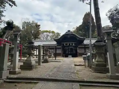 斑鳩神社の{uncategorized: "未分類", other: "その他", undefined: "問題あり", building: "その他建物", grave: "お墓", sacred_gate: "鳥居", guardian: "狛犬", statue: "像", buddha: "仏像", history: "歴史", nature: "自然", garden: "庭園", animal: "動物", pagoda: "塔", temizu: "手水舎", mountain_gate: "山門・神門", sanctuary: "本殿・本堂", subordinate: "末社・摂社", art: "芸術", scenery: "景色", jizo: "地蔵", ema: "絵馬", goshuin: "御朱印", omikuji: "おみくじ", items: "授与品その他", amulet: "お守り", goshuincho: "御朱印帳", eats: "食事", festival: "お祭り", votive_dance: "神楽", shichigosan: "七五三参", wedding: "結婚式", experience: "体験その他", initially: "初詣", around: "周辺", anti_infection: "感染症対策"}