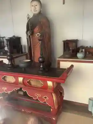 弘法大師堂(大泉寺町)の像