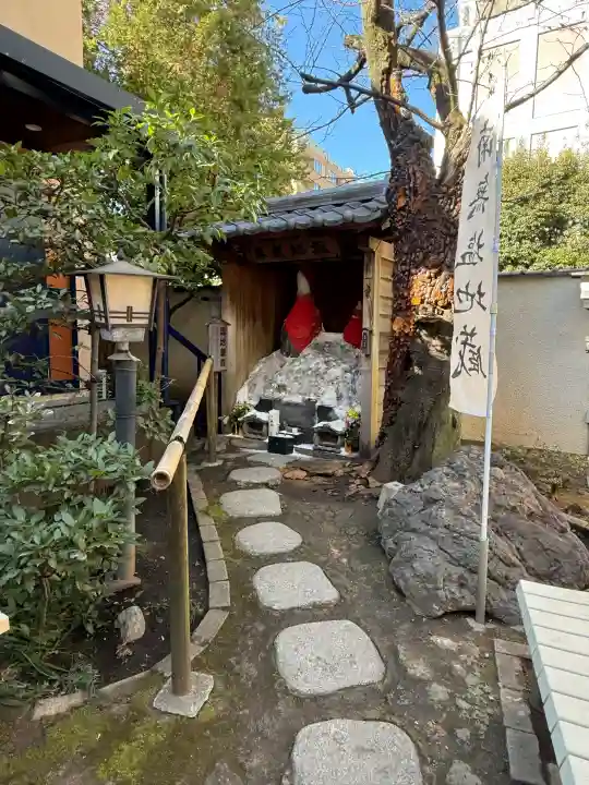 源覚寺の{uncategorized: "未分類", other: "その他", undefined: "問題あり", building: "その他建物", grave: "お墓", sacred_gate: "鳥居", guardian: "狛犬", statue: "像", buddha: "仏像", history: "歴史", nature: "自然", garden: "庭園", animal: "動物", pagoda: "塔", temizu: "手水舎", mountain_gate: "山門・神門", sanctuary: "本殿・本堂", subordinate: "末社・摂社", art: "芸術", scenery: "景色", jizo: "地蔵", ema: "絵馬", goshuin: "御朱印", omikuji: "おみくじ", items: "授与品その他", amulet: "お守り", goshuincho: "御朱印帳", eats: "食事", festival: "お祭り", votive_dance: "神楽", shichigosan: "七五三参", wedding: "結婚式", experience: "体験その他", initially: "初詣", around: "周辺", anti_infection: "感染症対策"}